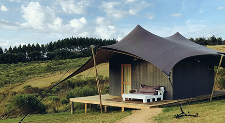 “野奢”场景营造：帐篷民宿如何通过设计溢价300%？
