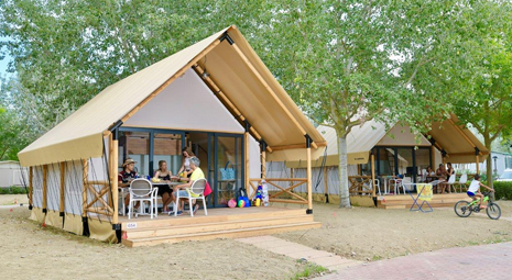营地帐篷酒店应该如何建设开展？